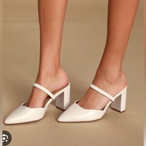 Lulu’s Maryna Off-white Pointed Toe Mule Size 8